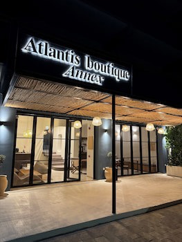 Atlantis City Hotel