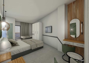 Atlantis City Hotel