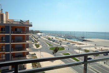 Real Marina Residence