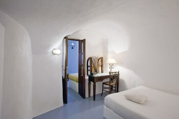 Alexander's Suites
