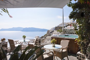 Alexander's Suites