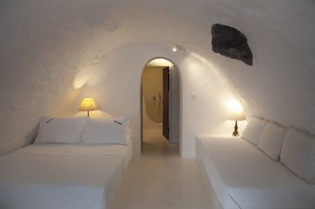 Alexander's Suites