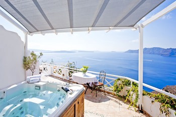 Alexander's Suites