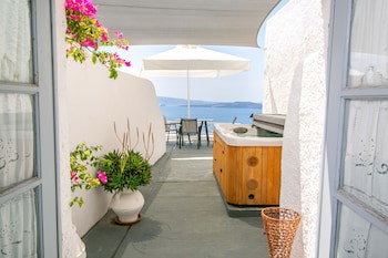Alexander's Suites
