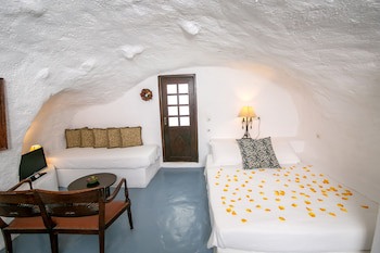 Alexander's Suites