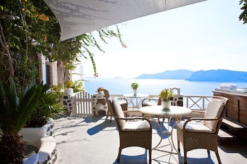 Alexander's Suites