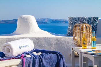 Alexander's Suites