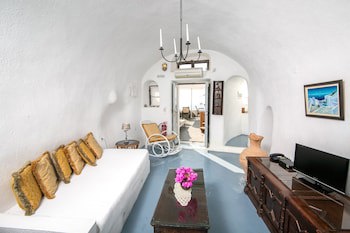 Alexander's Suites