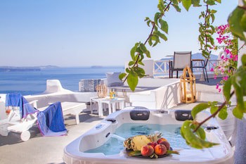 Alexander's Suites
