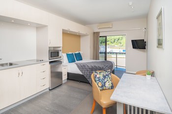 Portside Hotel