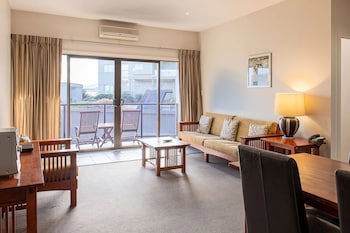Portside Hotel