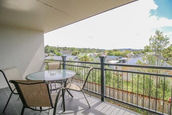 Aotea Motor Lodge