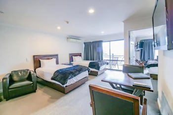 Aotea Motor Lodge