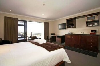 Aotea Motor Lodge