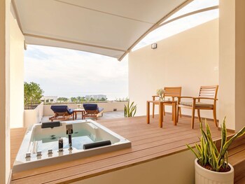 Sofitel Bahrain Zallaq Thalassa Sea & Spa