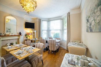 Oyo Lina Guest House