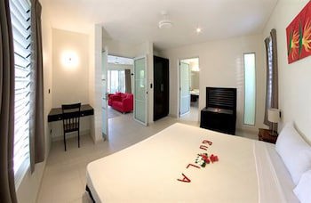First Landing Beach Resort And Villas
