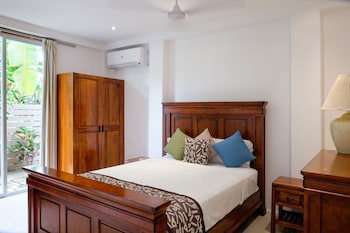 First Landing Beach Resort And Villas