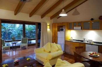 First Landing Beach Resort And Villas