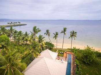 First Landing Beach Resort And Villas