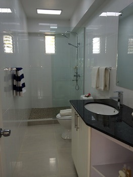 First Landing Beach Resort And Villas