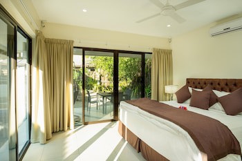 First Landing Beach Resort And Villas