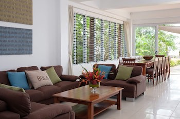 First Landing Beach Resort And Villas