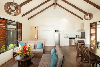 First Landing Beach Resort And Villas