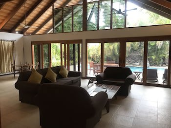 First Landing Beach Resort And Villas