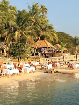 First Landing Beach Resort And Villas
