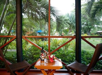 First Landing Beach Resort And Villas