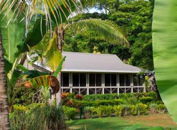 First Landing Beach Resort And Villas