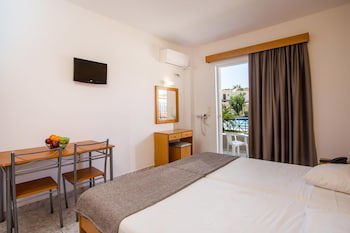 Dias Studios galeri fotoğrafı