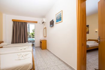 Dias Studios galeri fotoğrafı