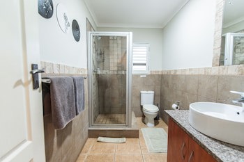 Thunzi Bush Lodge