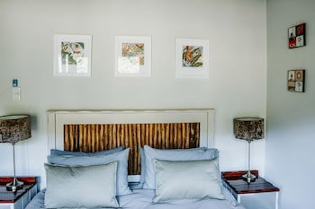 Thunzi Bush Lodge