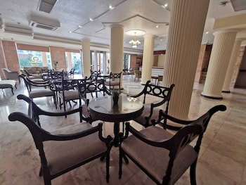 Edom Hotel