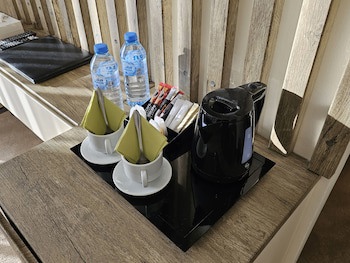 Edom Hotel
