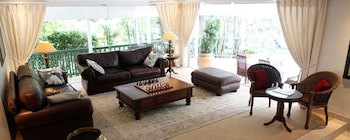 Cinnamon Boutique