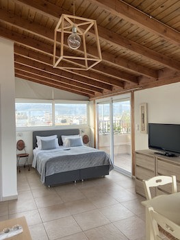 Candia Hotel