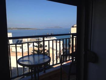 Candia Hotel