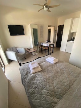 Candia Hotel