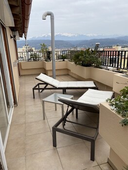 Candia Hotel