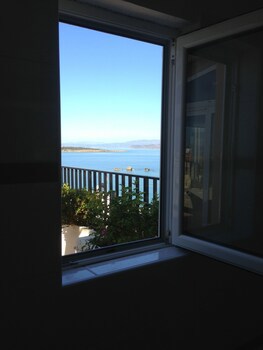 Candia Hotel