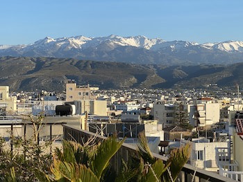 Candia Hotel
