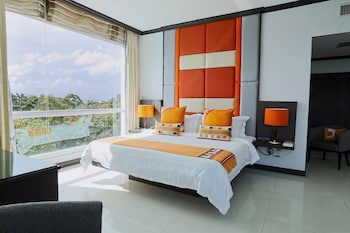 Independence Hotel By Dara
