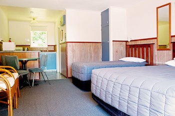 Fairy Springs Motel
