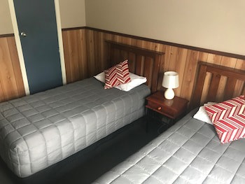 Fairy Springs Motel
