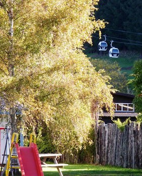 Fairy Springs Motel