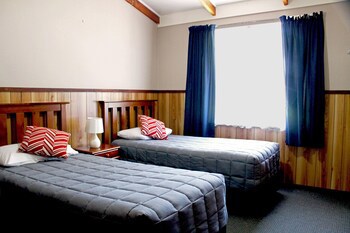 Fairy Springs Motel